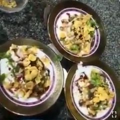 A picture of Oats Bhalla Chaat.
