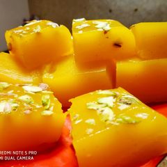 A picture of Custard Powder Burfi.