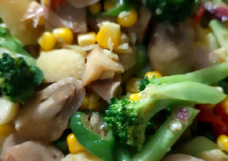 Langkah Mudah untuk Menyiapkan Tumis brokoli saus tiram Anti Gagal