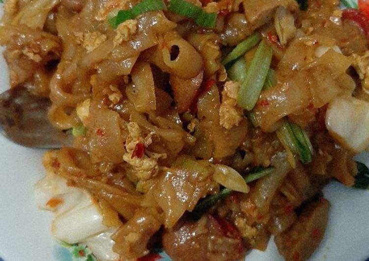 Kwetiau goreng sosis mercon 🌶🌶