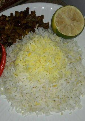 عکسی از دستور پلو با لوبیا سبز و کشمش