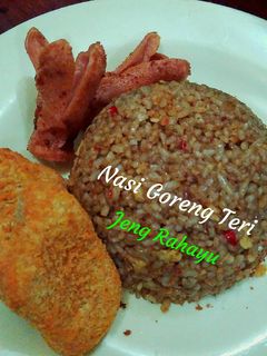 Foto resep Nasi Goreng Teri ala Jeng Rahayu