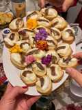 Crostini Mozzarella und Sardellen