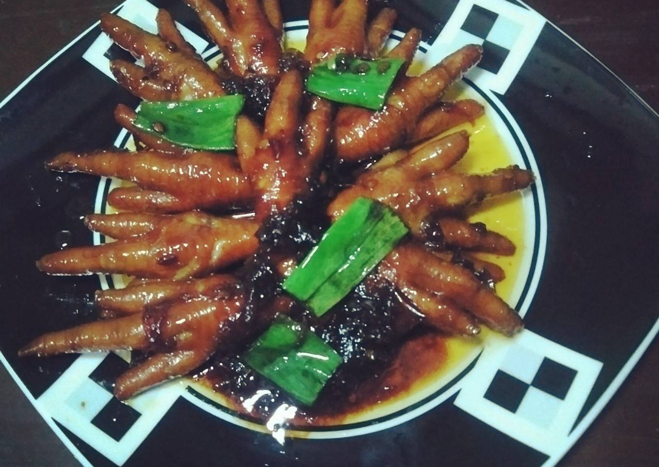 Ceker bumbu kecap pedas