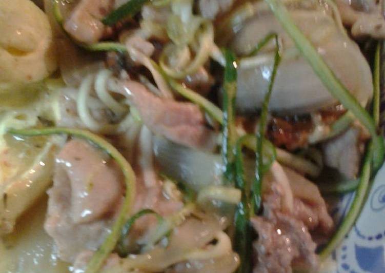 Recipe of Speedy Pork and onions in a wine sauce