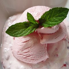 A picture of Rasberry ice cream dessert.