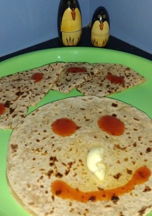 ફન ફૂડ રોટી (Fun Food Roti Recipe In Gujarati) રેસીપી મુખ્ય ફોટો