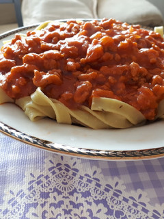 Una foto de Nidos de espinacas con carne picada