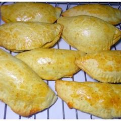 A picture of Easy Meat Pie.