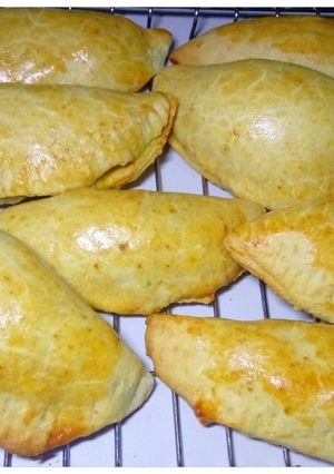 A picture of Easy Meat Pie.