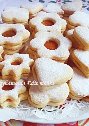 Karácsonyi linzer recept fotója