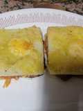 Bikini de lomo y queso con huevo
