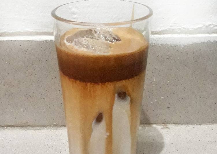 Cara Gampang Membuat Ice Coffee Latte Anti Gagal