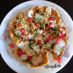 A picture of Papad Moong dal Chaat.