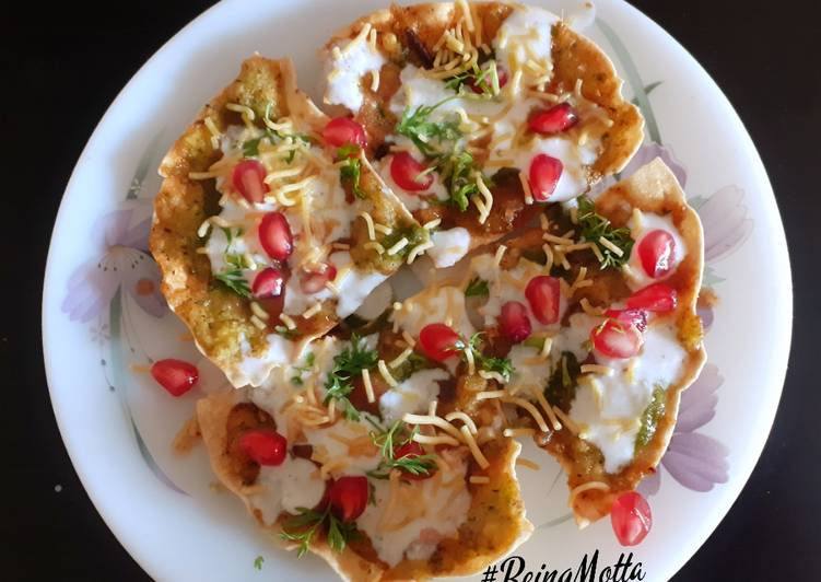 Recipe of Quick Papad Moong dal Chaat