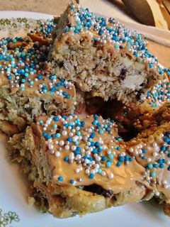 A picture of Peanut Butter Cereal Bar Treats.