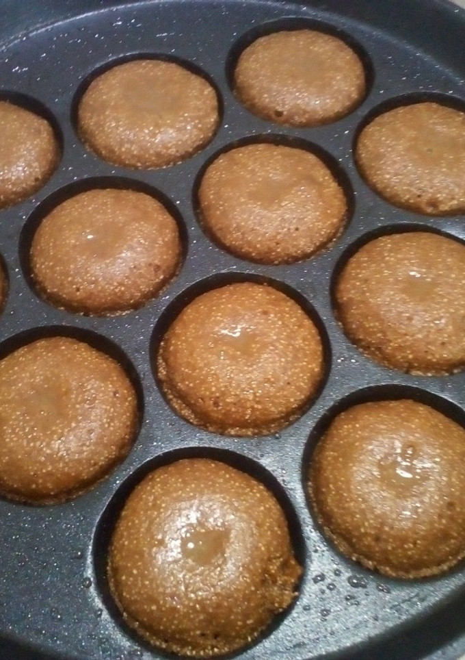 மினி சாக்லேட் ரவா கேக் பணியாரம் (Mini chocolate rava cake Recipe in Tamil) செய்முறை முக்கிய புகைப்படம்