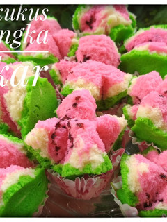 Foto resep Bolu kukus semangka mekar😍