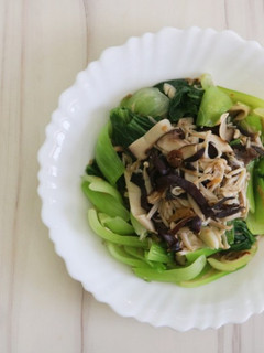 XO醬菇菇炒青江菜 的食譜成品照片