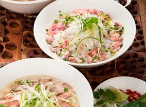 Hình của món Công thức  nước dùng phở việt cho những người bạn  xa xứ.