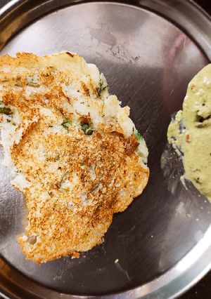 रवा डोसा (Rava dosa recipe in Hindi) रेसिपी मुख्य फोटो