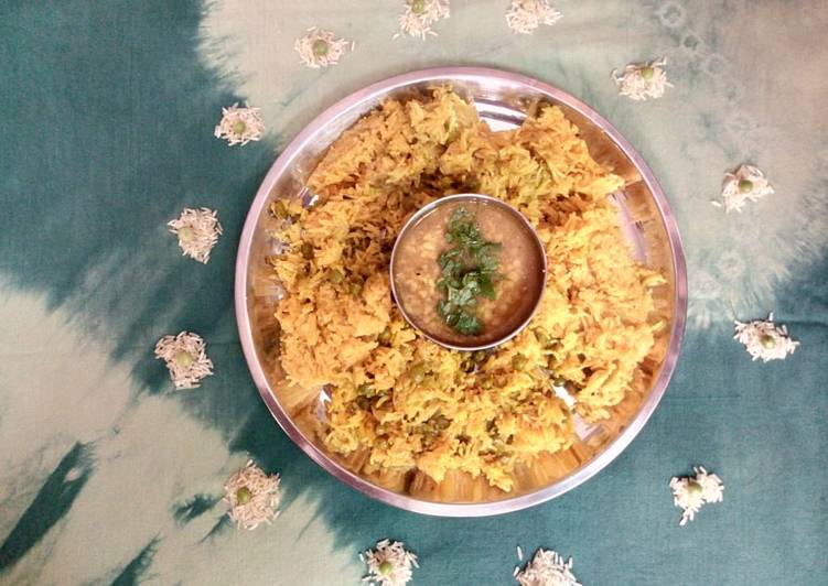 Recipe of Homemade Matar Pulao with Urad Dal