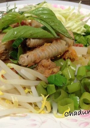 รูปของ ขนมจีนน้ำยาตีนไก่