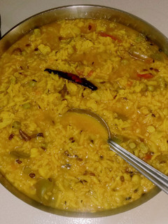 मसाला खिचड़ी (masala khichdi recipe in Hindi) रेसिपी मुख्य फोटो