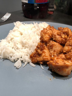 A picture of Peanut Butter Chicken 🥜.
