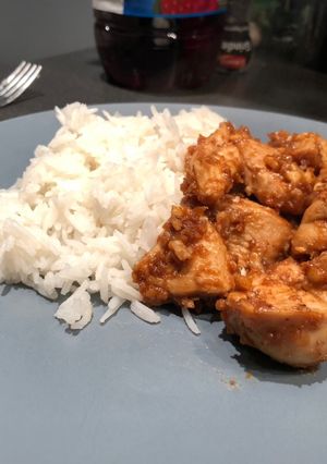 A picture of Peanut Butter Chicken 🥜.