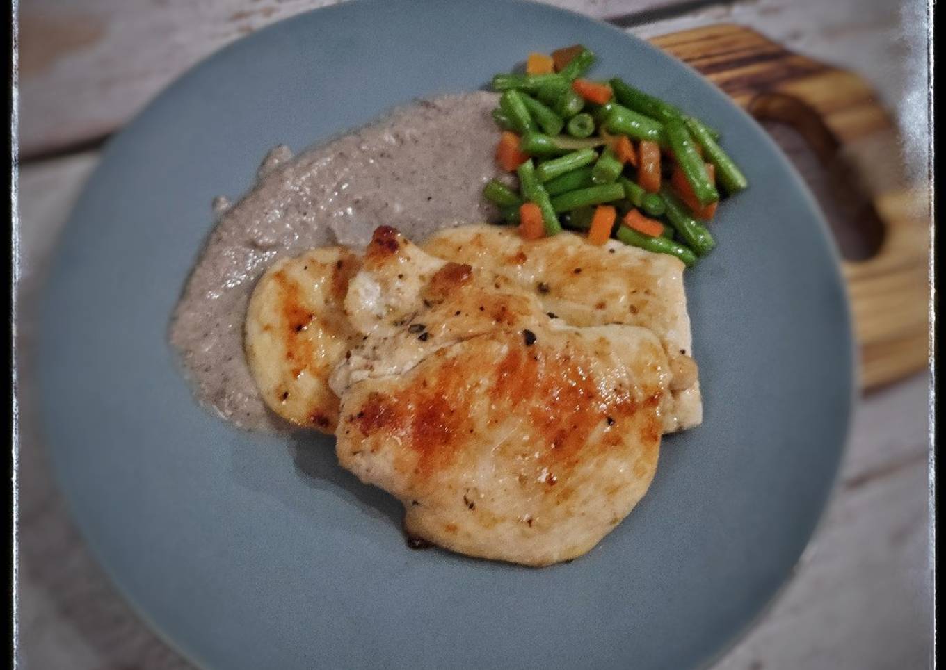 Langkah Mudah untuk Menyiapkan Chicken Steak with Mushroom Sauce Anti
Gagal