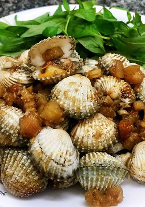Hình của món Sò Huyết Xào Tỏi.
