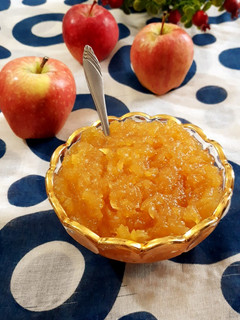 عکسی از دستور مربا سیب قرمز🍎🍎🍎