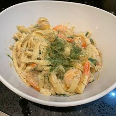 A picture of Shrimp Alfredo.