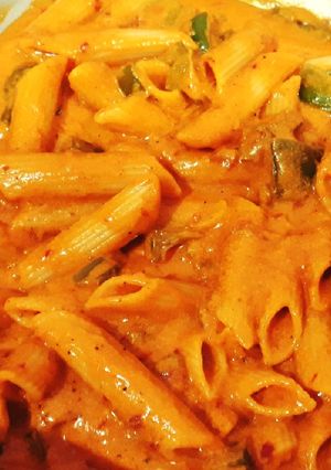 A picture of Creamy and Spicy Schezwan Pasta.