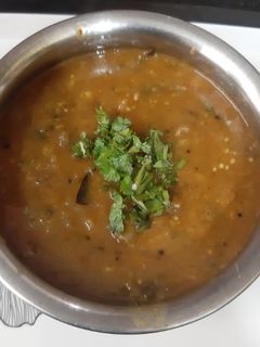 डाळ वांग (daal vanga recipe in marathi) रेसिपी चे मुख्य फोटो
