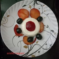 A picture of Vanilla panna Cotta.
