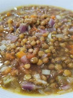 Una foto de Lentejas pardinas con verduras