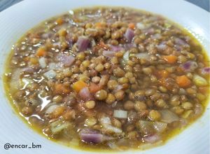 Una foto de Lentejas pardinas con verduras