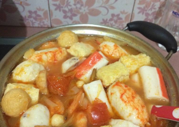 Tomyum seafood