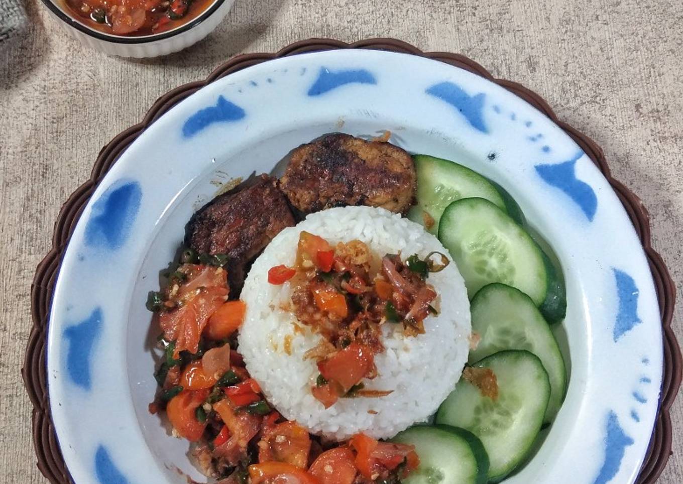 Nasi Ayam Siram Sambal Pecak