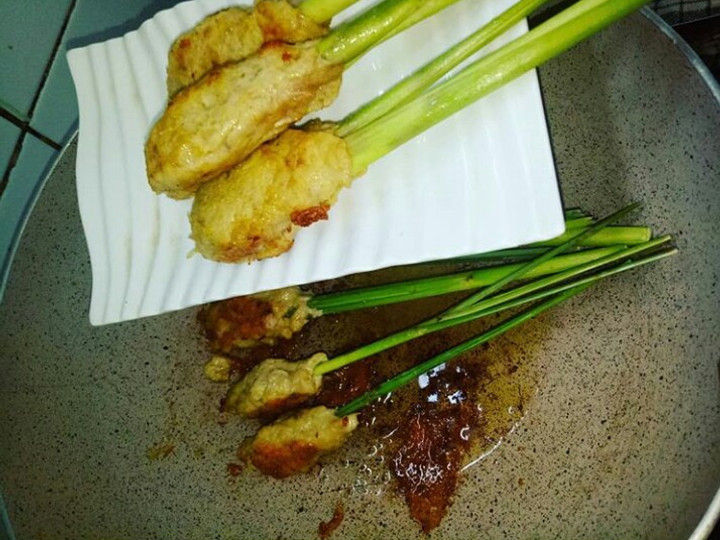 Yuk intip, Resep buat Sate lilit daging sapi vs daging ayam 🐥👍 untuk Idul Fitri  nagih banget