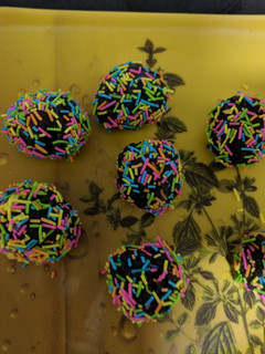 A picture of Choco truffle balls.