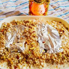 A picture of Shahi Tukray.