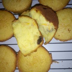A picture of Custard fruit cake.