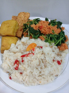 Foto resep Nasi Liwet Magicom