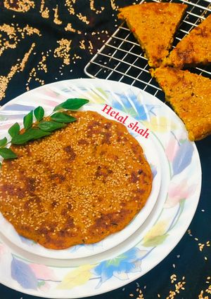 લેફ્ટઓવર રોટી હાંડવો (Leftover Roti Handvo Recipe In Gujarati) રેસીપી મુખ્ય ફોટો