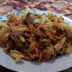 Una foto de Salteado de pasta