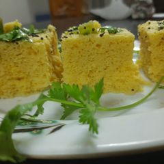 A picture of Instant Khaman Dhokla.