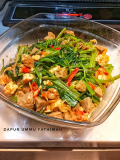 Foto resep Tumis Kangkung, Bakso, Tempe feat Rebon